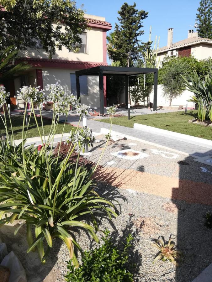 Bed&Breakfast Villa Nora Quartu SantʼElena Exterior foto