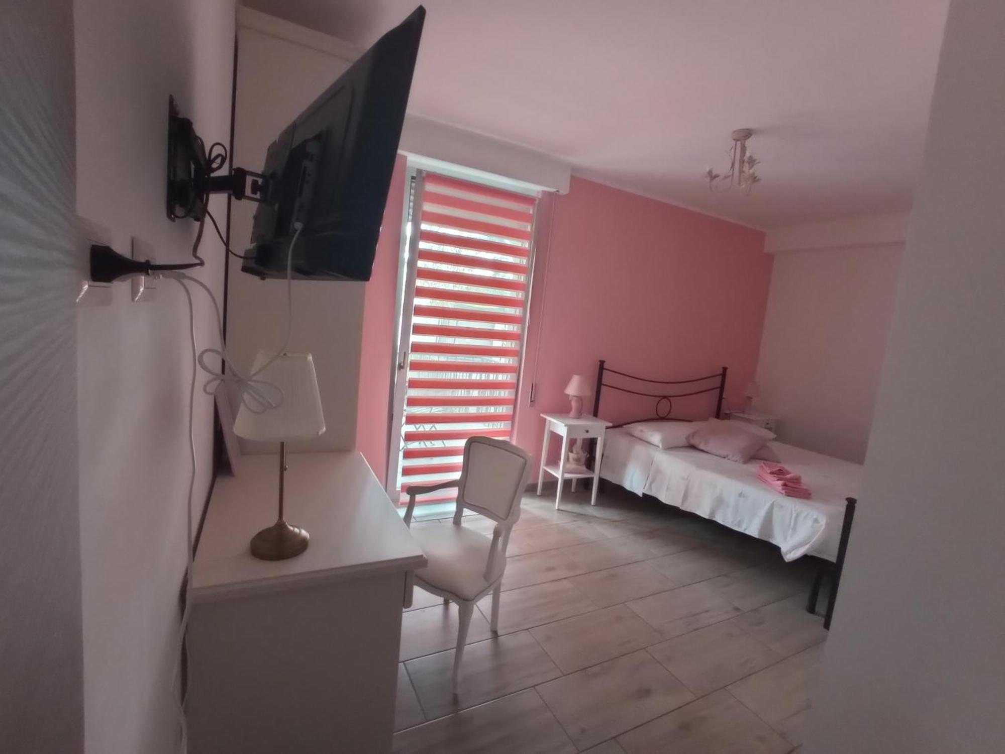 Bed&Breakfast Villa Nora Quartu SantʼElena Exterior foto